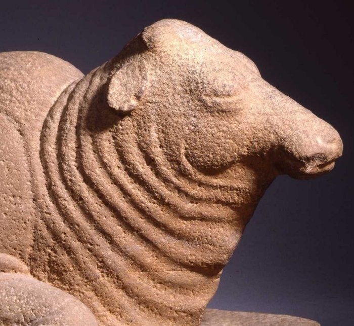 Pink Sandstone Nandi Bull