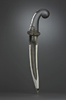 Rock crystal-hilted dagger