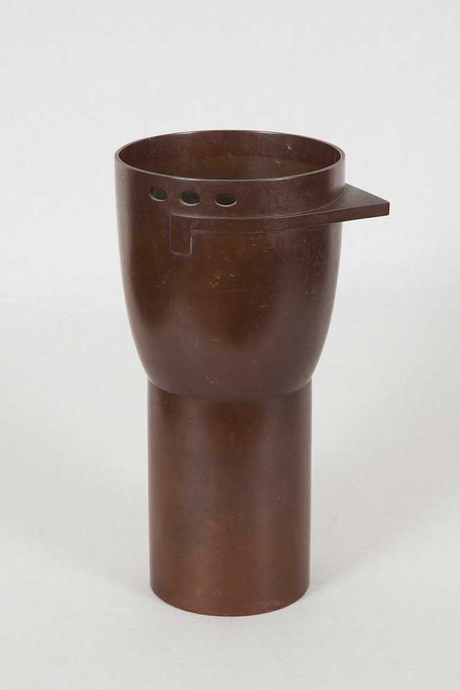 Bronze Vase , Aida Tomiyasu