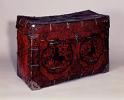 Lacquer Trunk