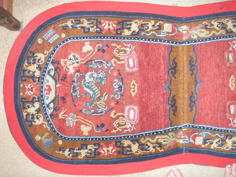 A saddle carpet