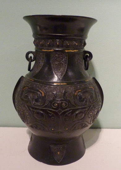 Chinese bronze gold-inlaid mark and period Hu