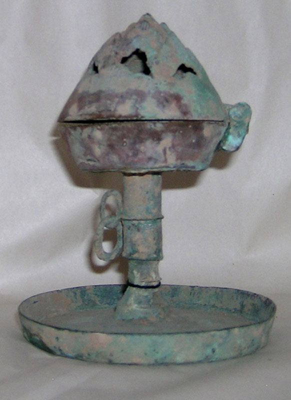 A bronze �hill censer�