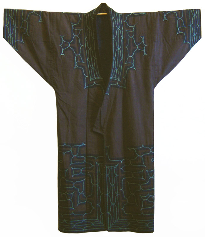 Ainu robe (<i>ci-karkar-pe</i>)