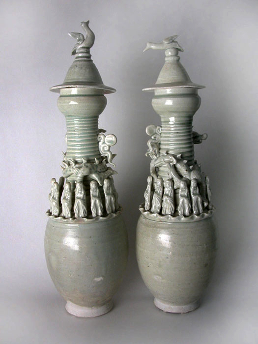 Chinese Sung Dynasty Ceremic Vessels (celedon)
