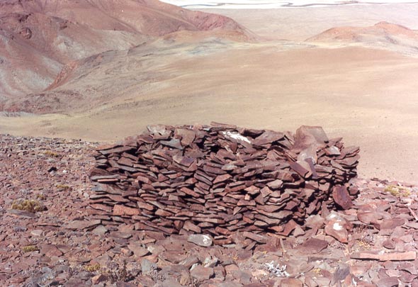  Mountain top Mon-pa grave