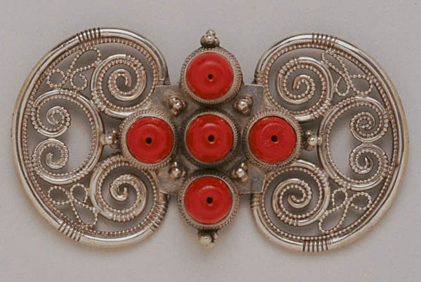 Man�s hair ornament